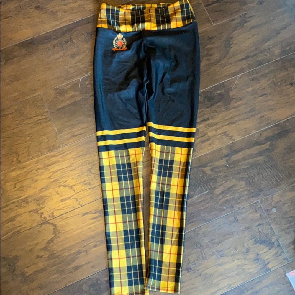 RARE GOLDSHEEP LEGGINGS M MEDIUM